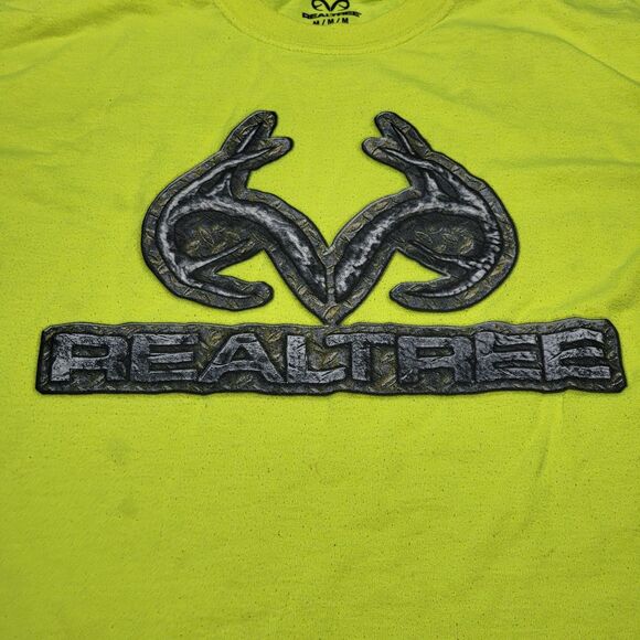 Realtree Outfitters LS Neon Yellow Tee - Size Medium - Picture 2 of 7